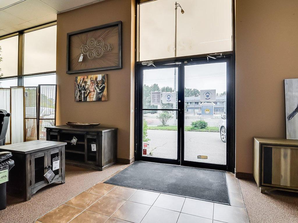 









425


Boul. Maloney E.

,
Gatineau (Gatineau),




QC
J8P6Z8

