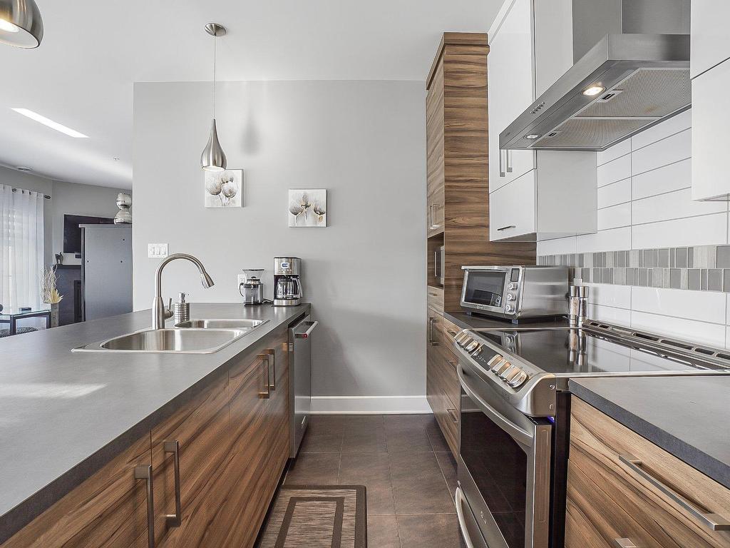 









14410


Rue Roger-Thomas

, 312,
Mirabel,




QC
J7J0S5

