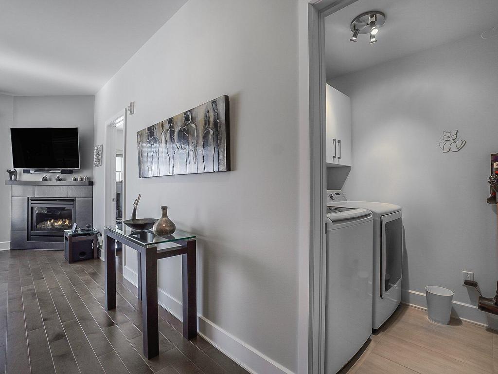 









14410


Rue Roger-Thomas

, 312,
Mirabel,




QC
J7J0S5

