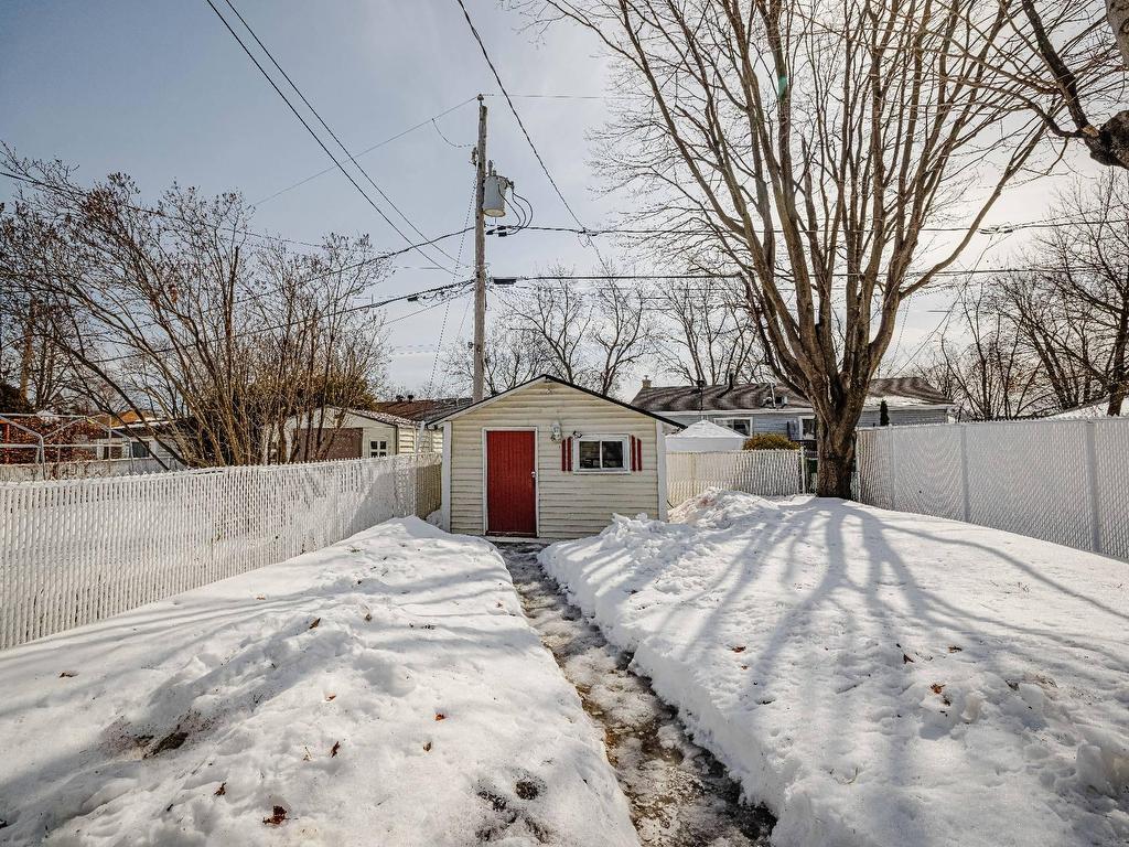 









3396


Rue Delphis

,
Laval (Fabreville),




QC
H7P1W8

