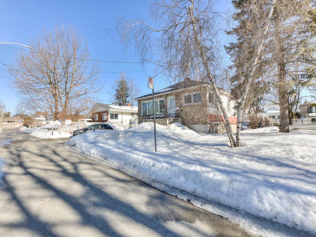 









141


Rue Delisle

,
Laval (Duvernay),




QC
H7A2V2

