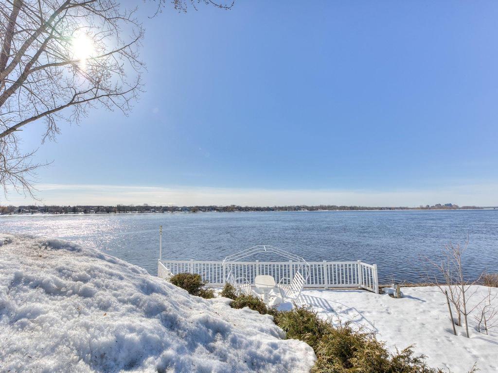 









141


Rue Delisle

,
Laval (Duvernay),




QC
H7A2V2

