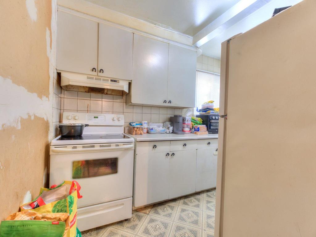 









141


Rue Delisle

,
Laval (Duvernay),




QC
H7A2V2

