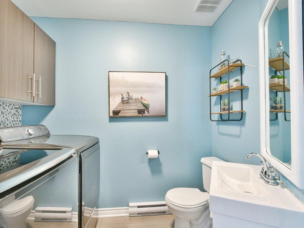 









196


Rue Jacques

,
Saint-Colomban,




QC
J5K1E9

