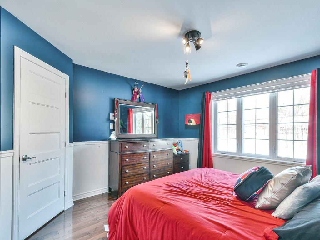 









196


Rue Jacques

,
Saint-Colomban,




QC
J5K1E9

