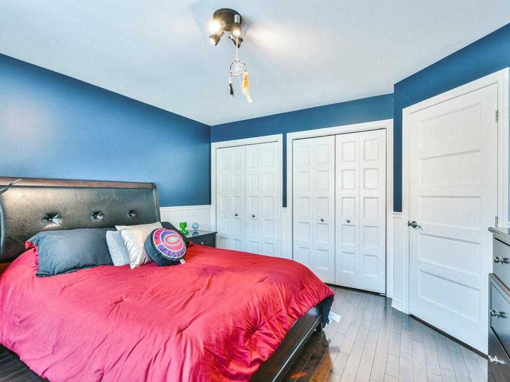 









196


Rue Jacques

,
Saint-Colomban,




QC
J5K1E9

