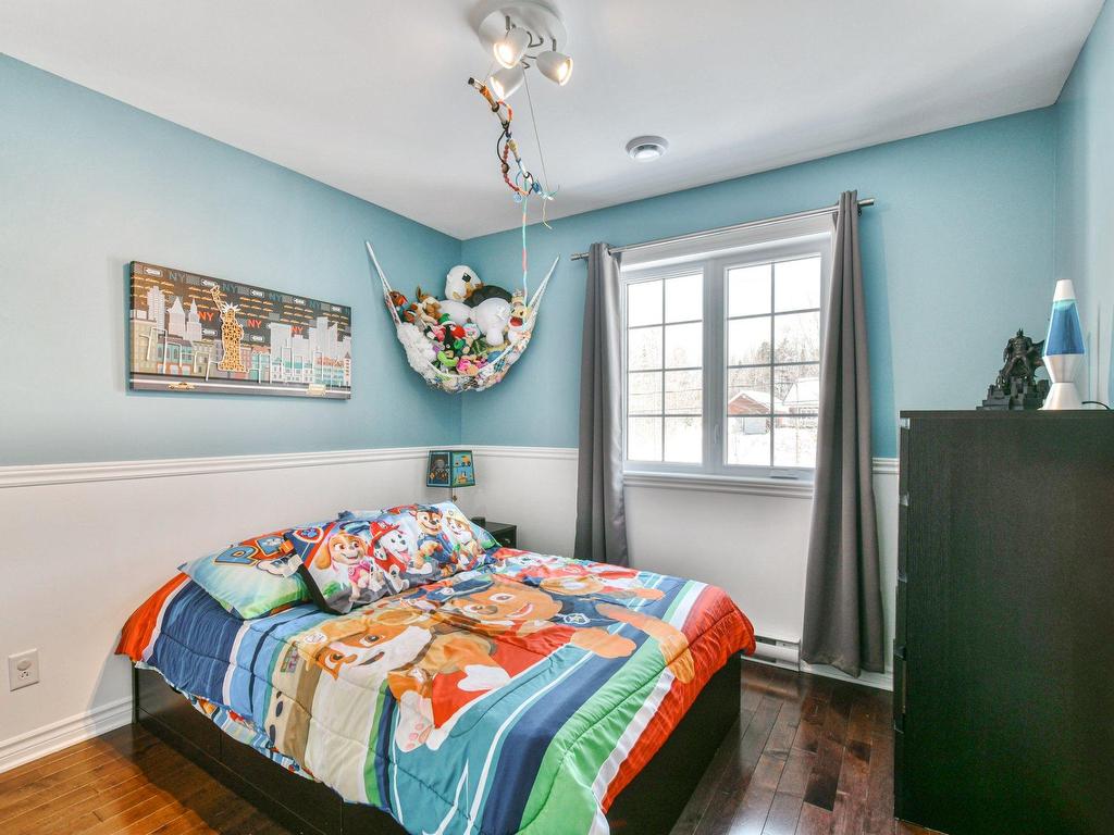 









196


Rue Jacques

,
Saint-Colomban,




QC
J5K1E9

