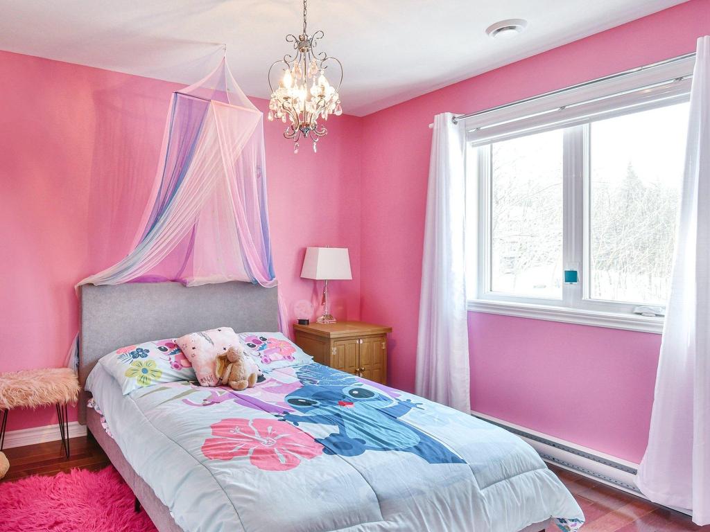 









196


Rue Jacques

,
Saint-Colomban,




QC
J5K1E9

