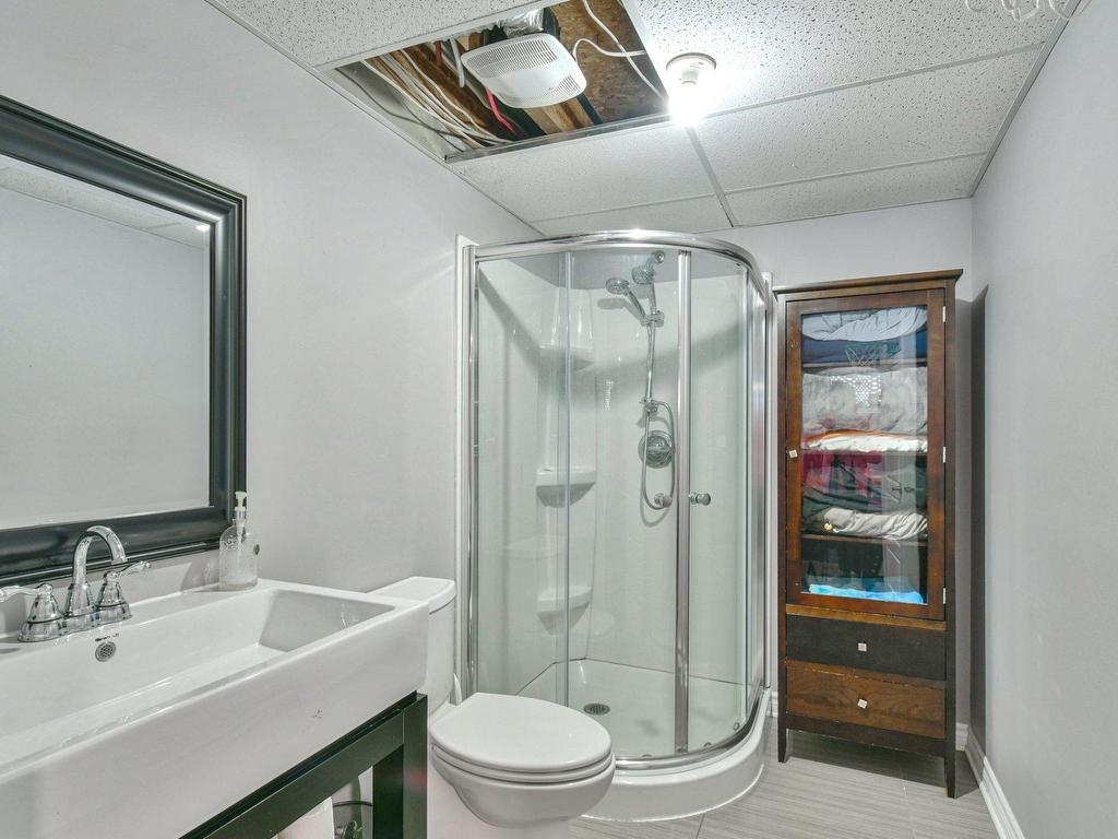 









196


Rue Jacques

,
Saint-Colomban,




QC
J5K1E9

