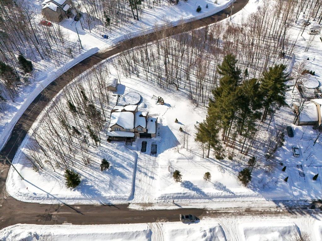 









196


Rue Jacques

,
Saint-Colomban,




QC
J5K1E9

