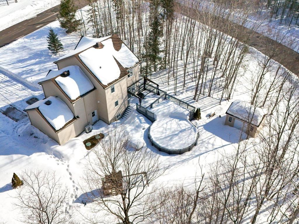 









196


Rue Jacques

,
Saint-Colomban,




QC
J5K1E9

