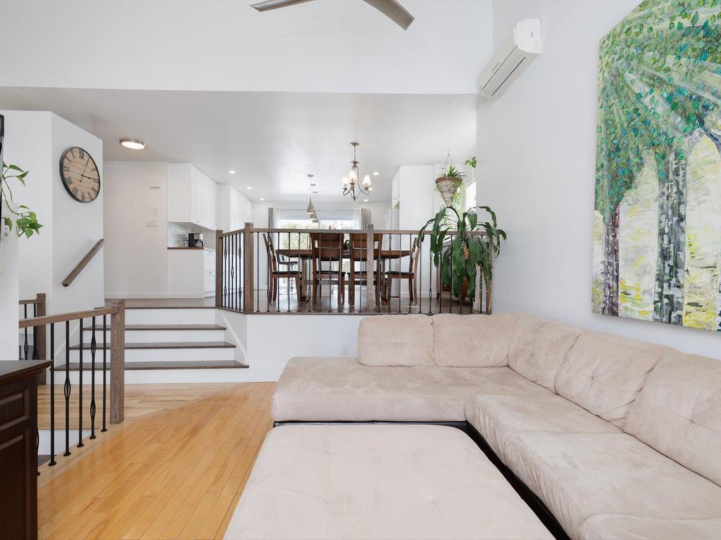 









80


Rue des Chênes

,
L'Île-Perrot,




QC
J7V8M1

