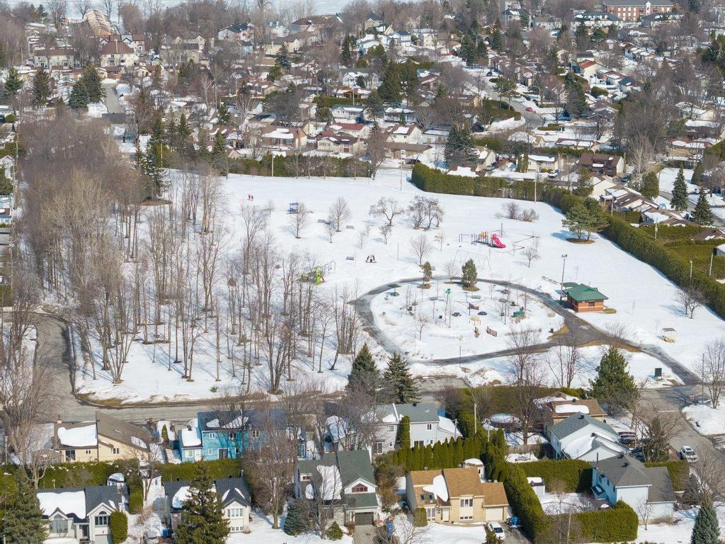 









80


Rue des Chênes

,
L'Île-Perrot,




QC
J7V8M1


