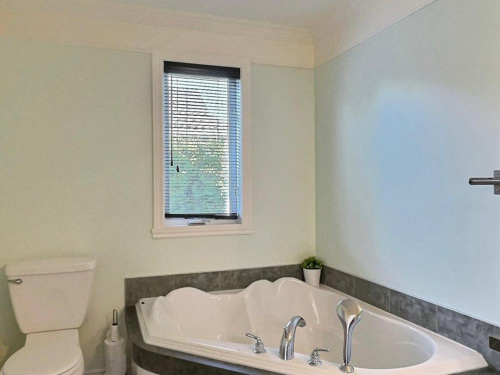 









6749


Rue Joseph-Édouard-Turcotte

,
Trois-Rivières,




QC
G9C1M4

