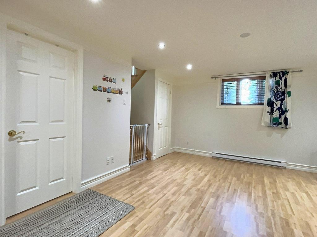 









6749


Rue Joseph-Édouard-Turcotte

,
Trois-Rivières,




QC
G9C1M4

