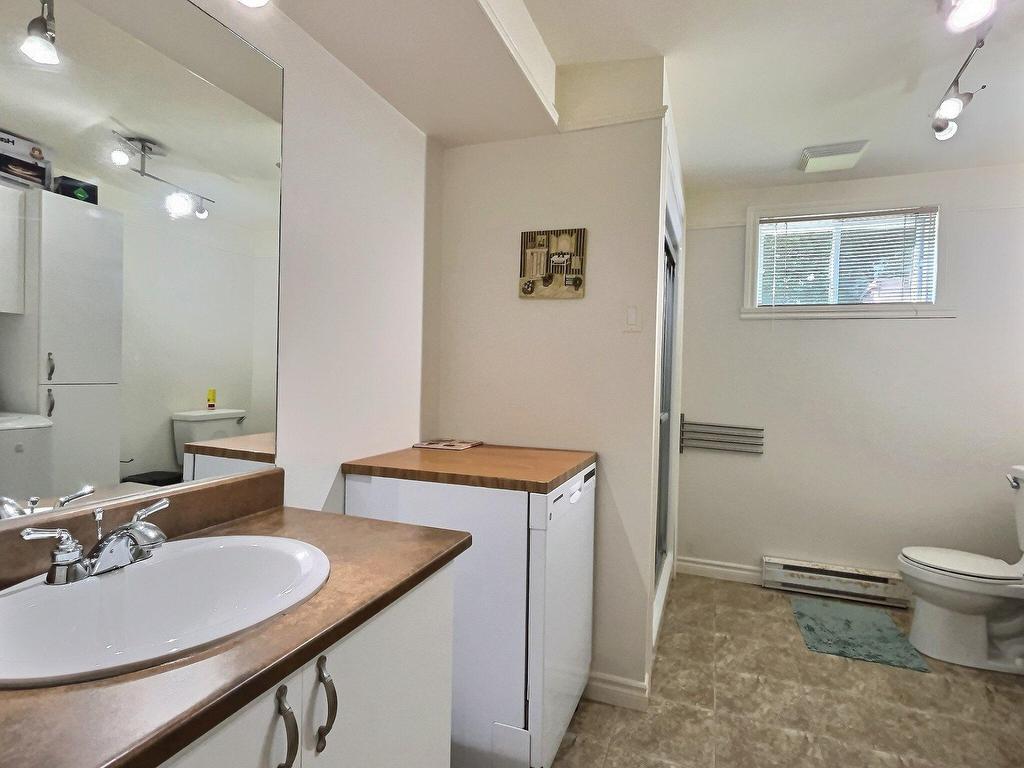 









6749


Rue Joseph-Édouard-Turcotte

,
Trois-Rivières,




QC
G9C1M4

