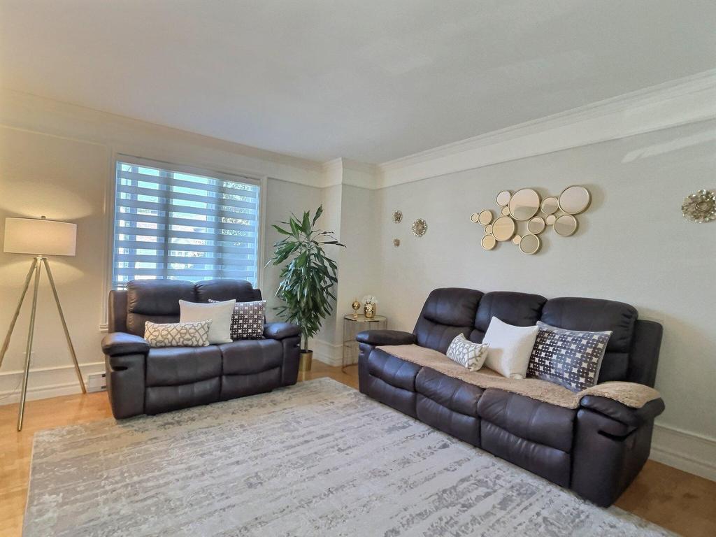 









6749


Rue Joseph-Édouard-Turcotte

,
Trois-Rivières,




QC
G9C1M4

