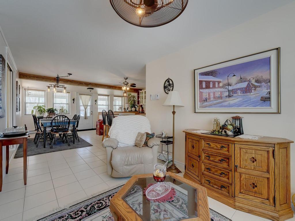 









226


Rue Lapierre

,
Henryville,




QC
J0J1E0

