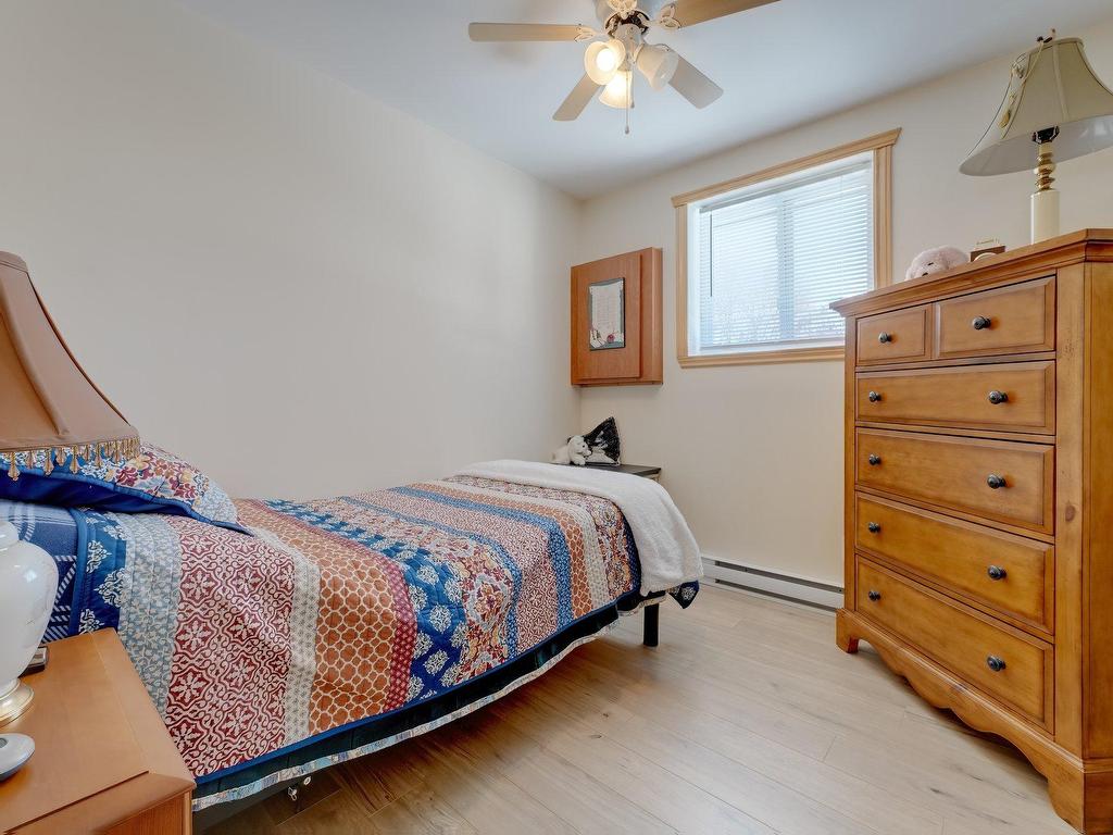 









226


Rue Lapierre

,
Henryville,




QC
J0J1E0

