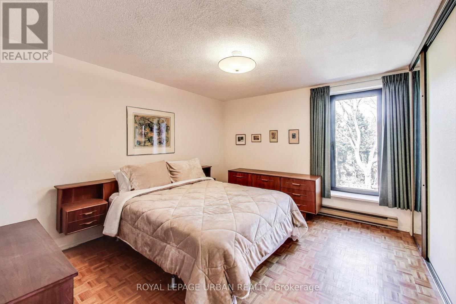












7 - 166 SHERWOOD AVENUE

,
Toronto,




Ontario
M4P2A8

