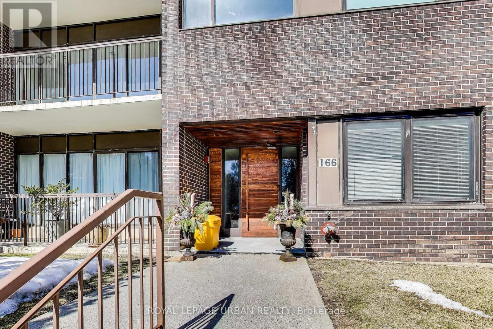 












7 - 166 SHERWOOD AVENUE

,
Toronto,




Ontario
M4P2A8


