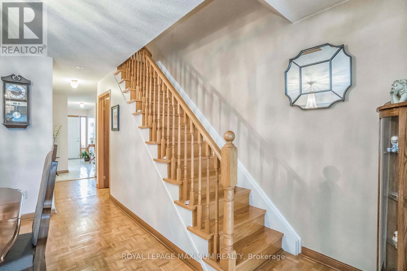 












637 CALEDONIA ROAD

,
Toronto,




Ontario
M6E4V7

