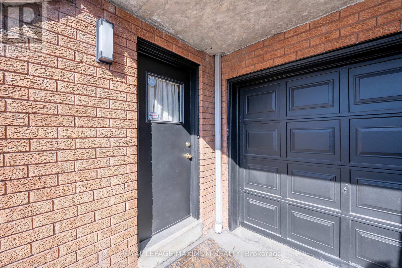 












637 CALEDONIA ROAD

,
Toronto,




Ontario
M6E4V7

