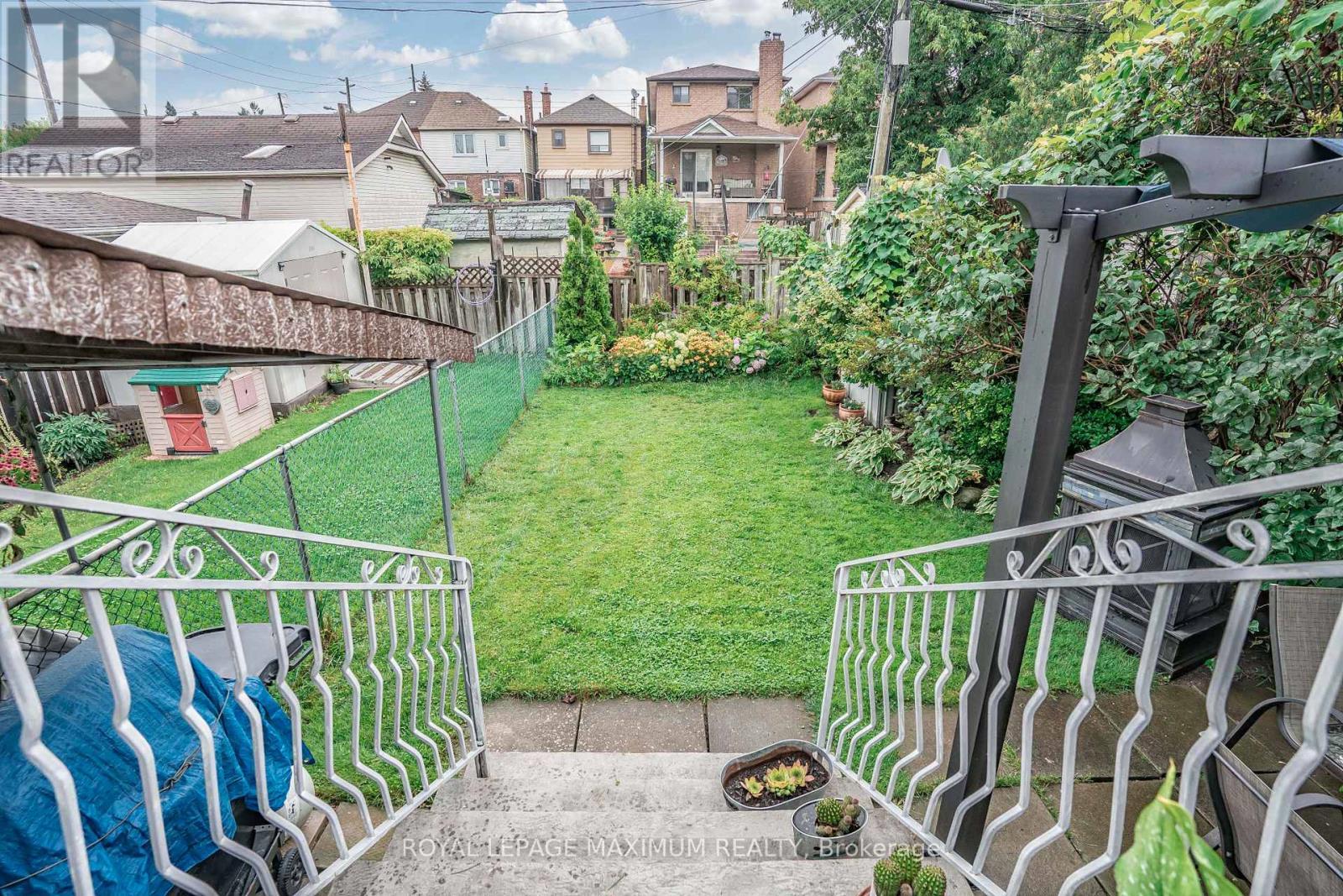 












637 CALEDONIA ROAD

,
Toronto,




Ontario
M6E4V7

