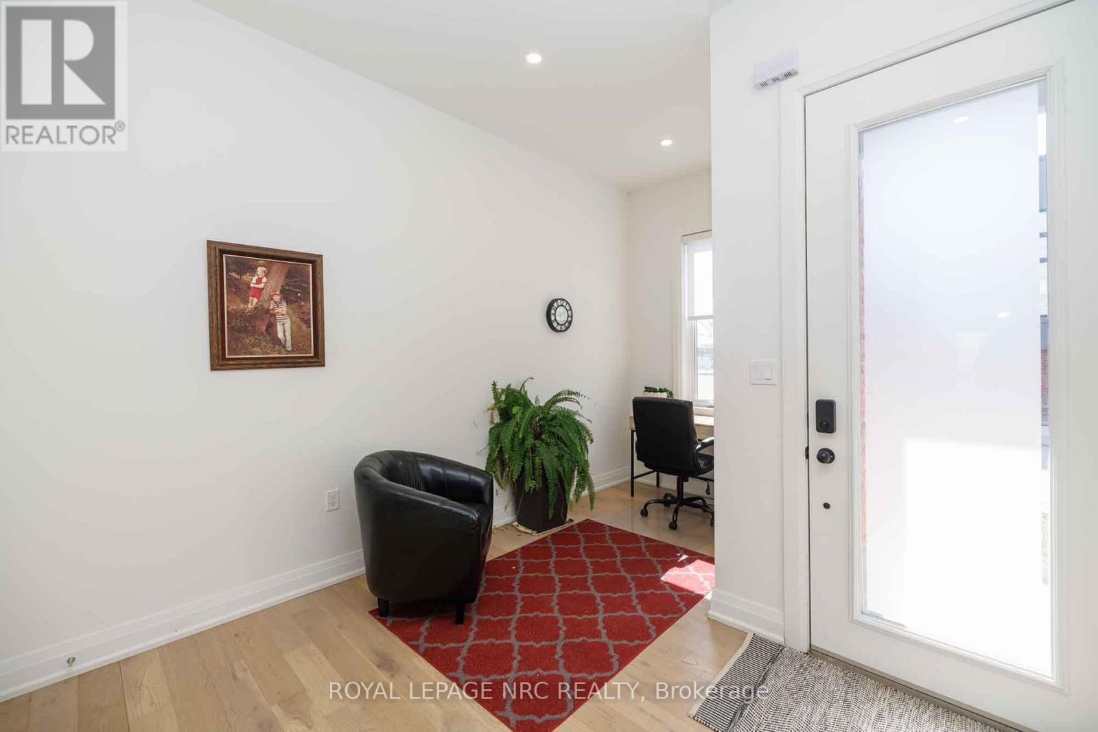 












3 - 1465 STATION STREET

,
Pelham (Fonthill),




Ontario
L0S1E3

