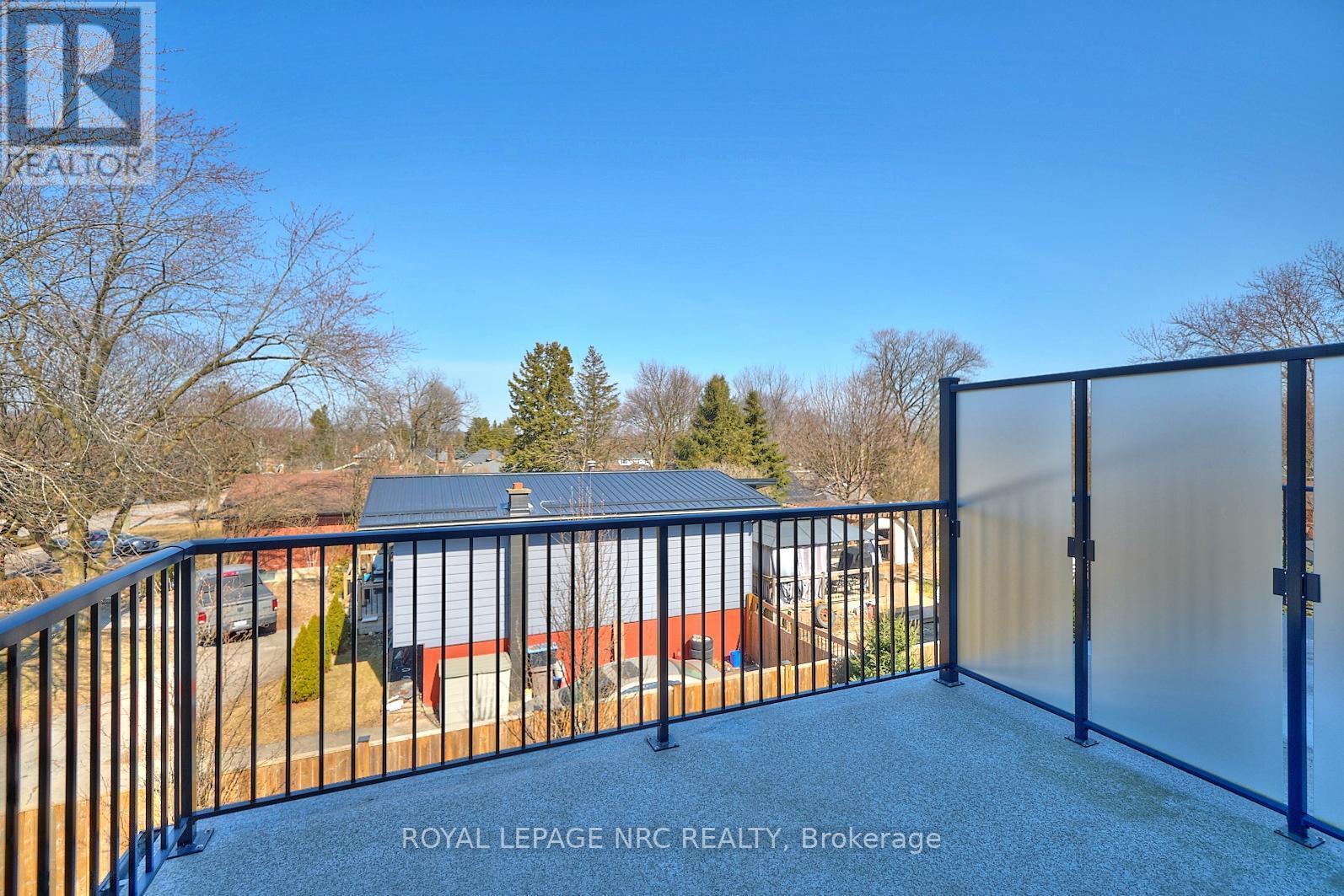 












3 - 1465 STATION STREET

,
Pelham (Fonthill),




Ontario
L0S1E3

