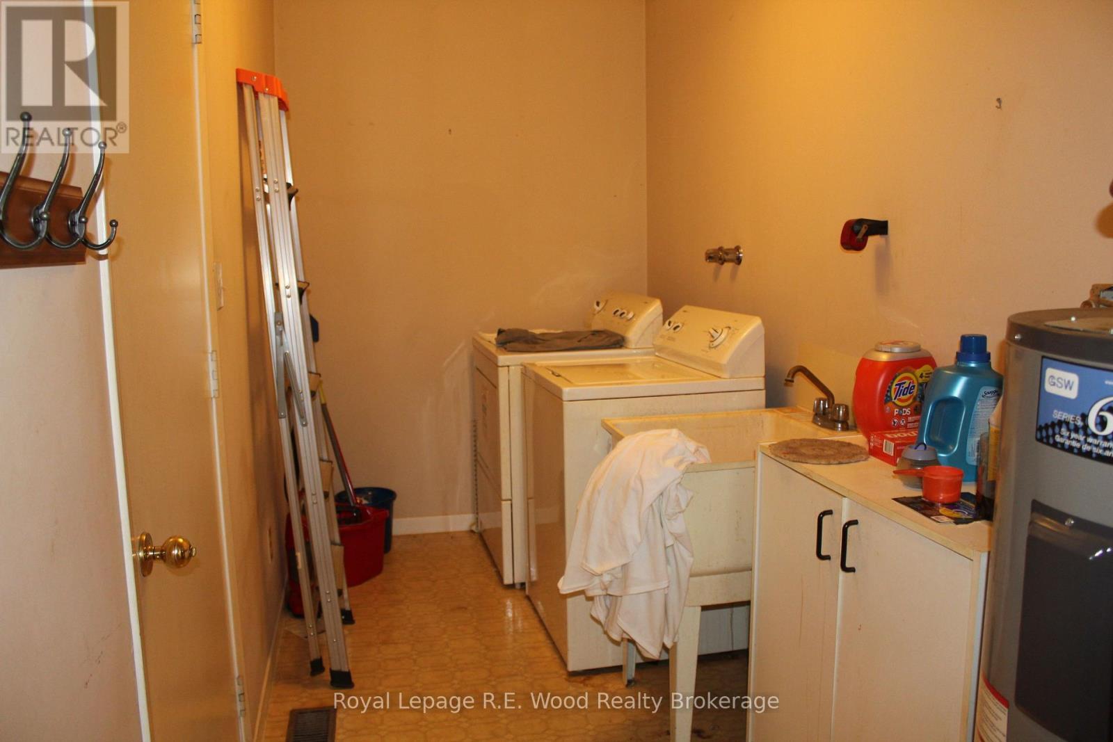 












58 HAWKINS CRESCENT

,
Tillsonburg,




Ontario
N4G5K7

