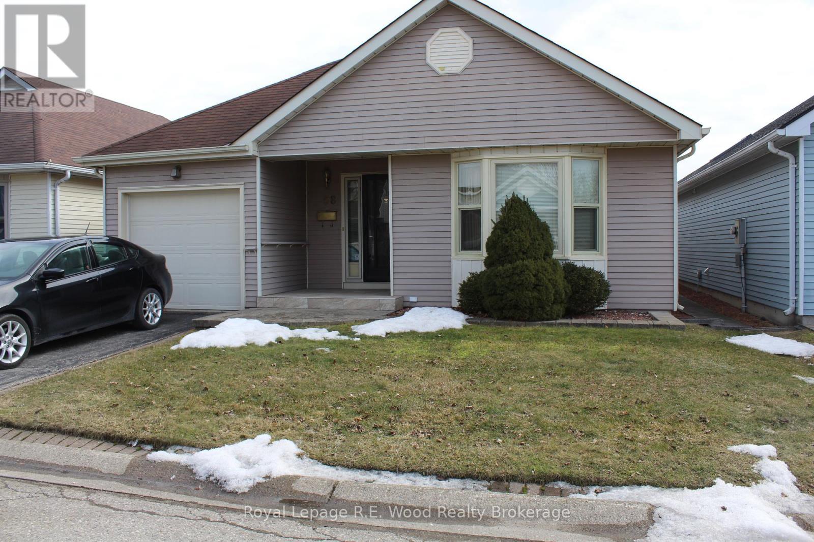 












58 HAWKINS CRESCENT

,
Tillsonburg,




Ontario
N4G5K7

