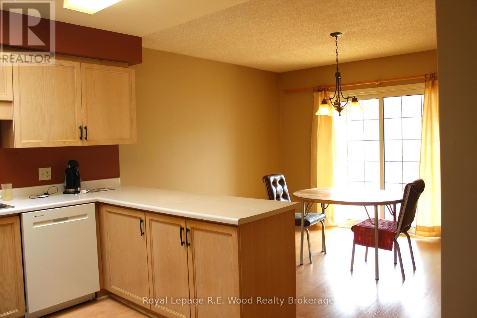 












58 HAWKINS CRESCENT

,
Tillsonburg,




Ontario
N4G5K7

