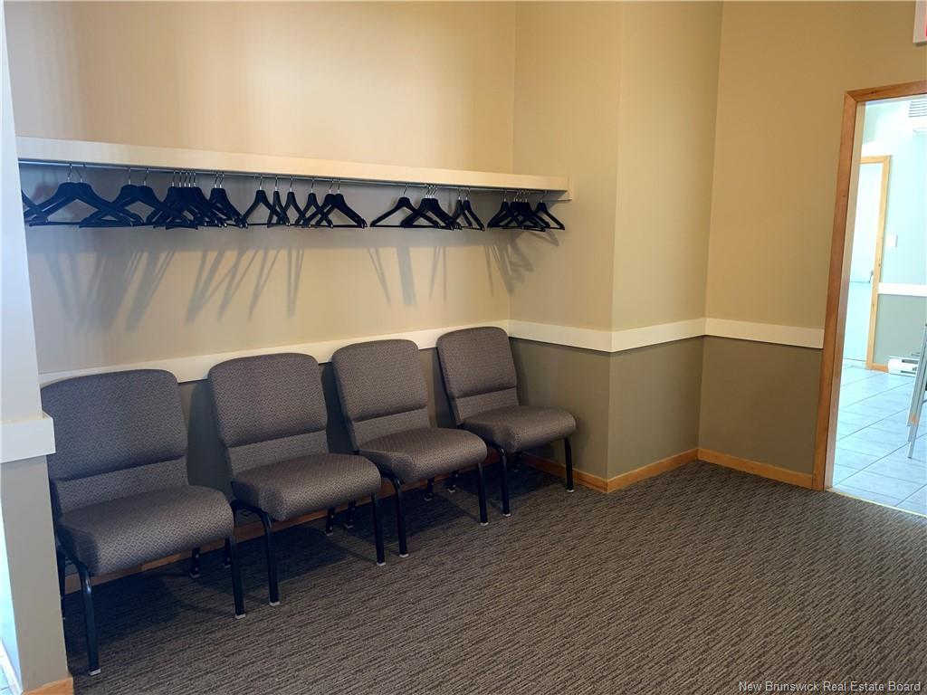 









517


Ave des Pionniers

,
Balmoral,




NB
E8E 1B3

