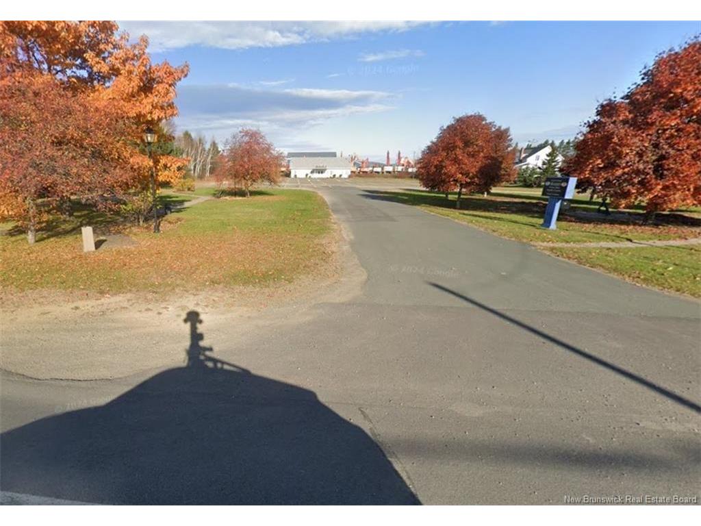 









517


Ave des Pionniers

,
Balmoral,




NB
E8E 1B3

