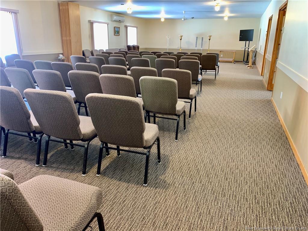 









517


Ave des Pionniers

,
Balmoral,




NB
E8E 1B3

