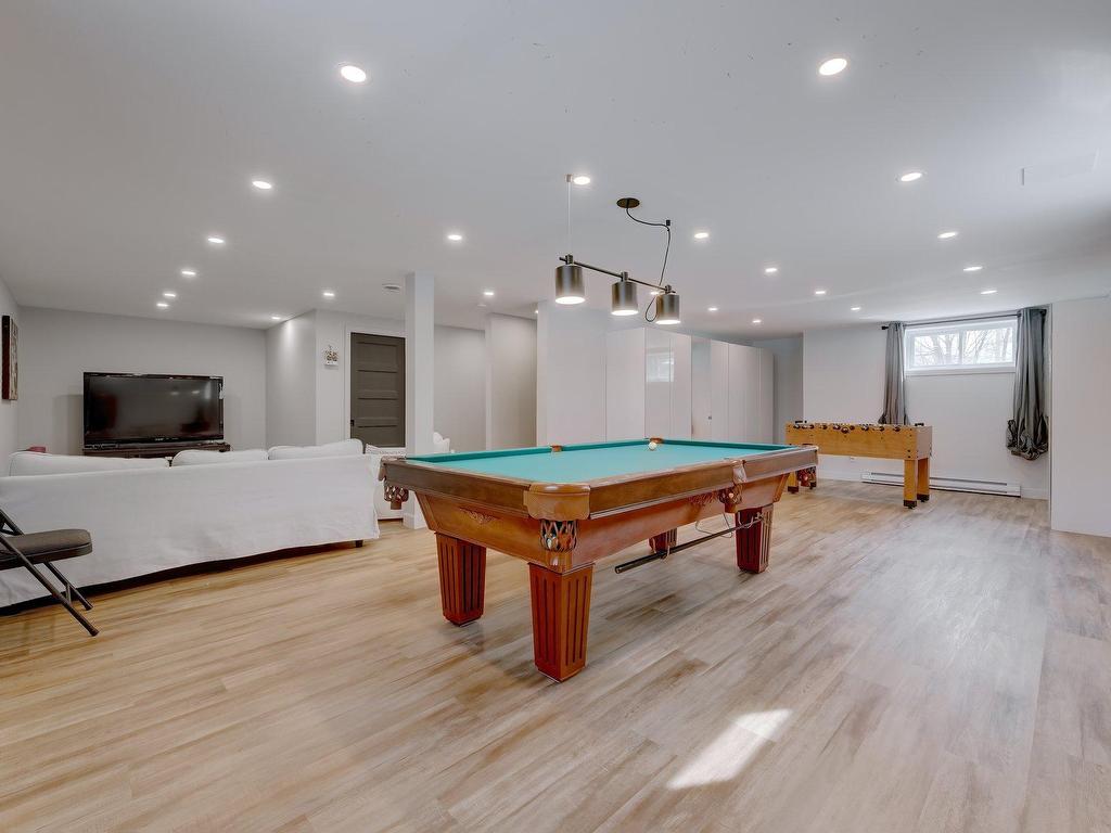









519


17e Avenue E.

,
Venise-en-Québec,




QC
J0J2K0

