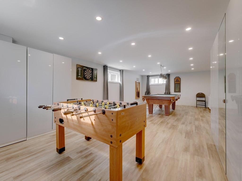 









519


17e Avenue E.

,
Venise-en-Québec,




QC
J0J2K0

