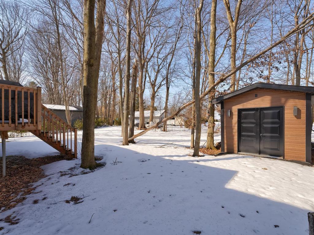 









519


17e Avenue E.

,
Venise-en-Québec,




QC
J0J2K0

