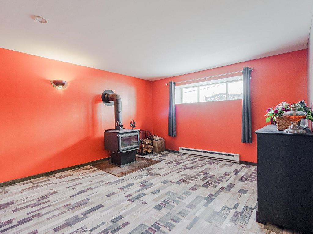 









49


Rue Principale E.

,
Notre-Dame-des-Bois,




QC
J0B2E0

