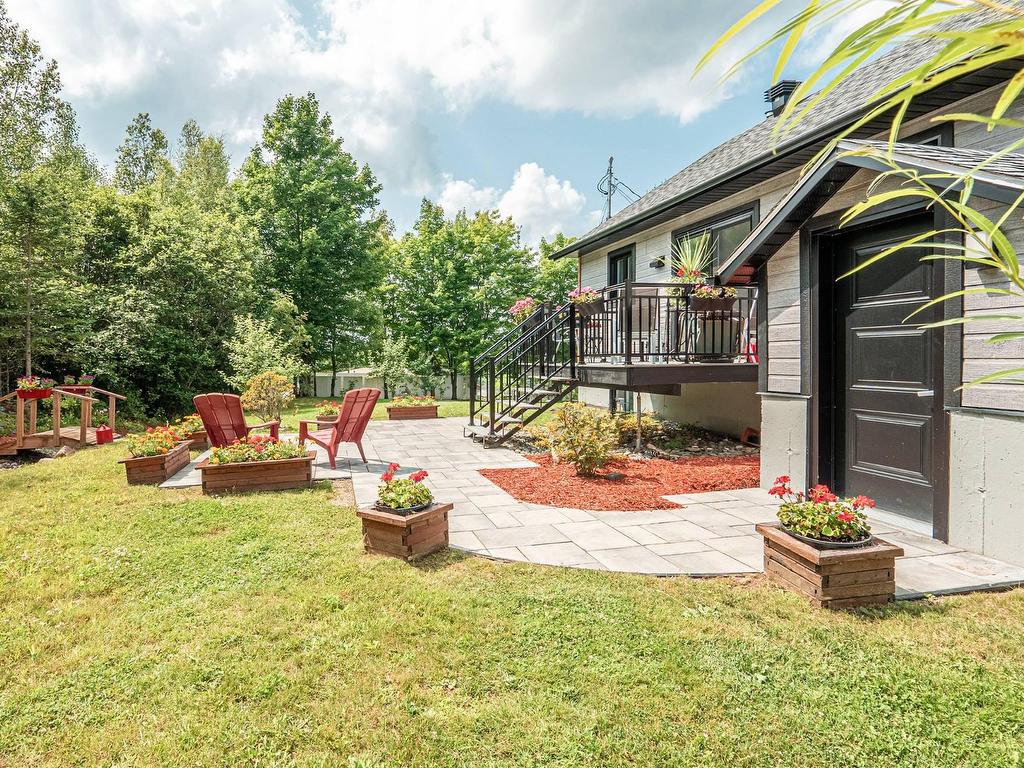 









49


Rue Principale E.

,
Notre-Dame-des-Bois,




QC
J0B2E0

