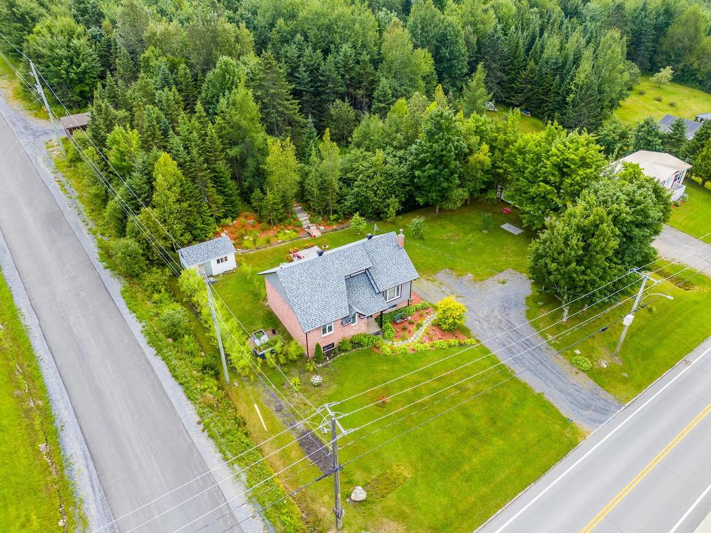 









49


Rue Principale E.

,
Notre-Dame-des-Bois,




QC
J0B2E0

