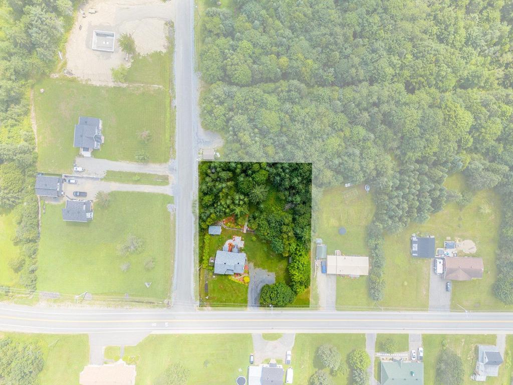 









49


Rue Principale E.

,
Notre-Dame-des-Bois,




QC
J0B2E0

