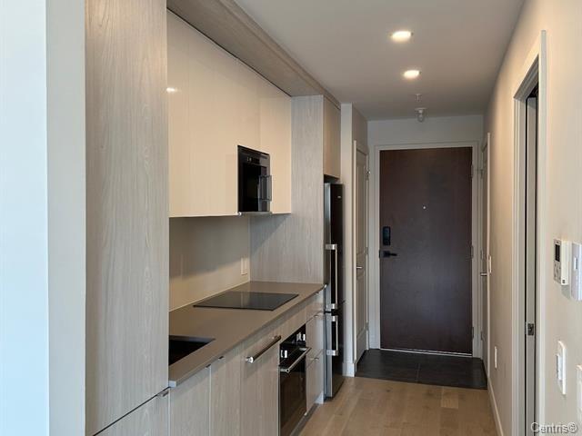 









3000


Boul. Thimens

, 220,
Montréal (Saint-Laurent),




QC
H4R0R9

