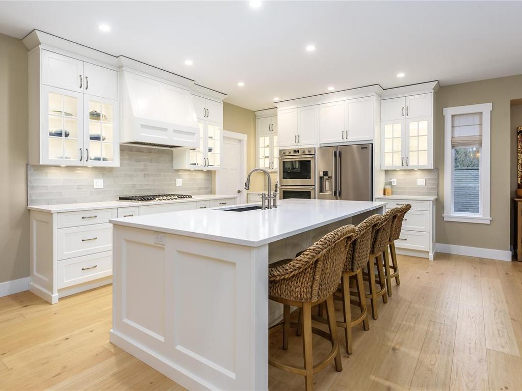 









8968


Henderson

Ave,
Black Creek,




BC
V9J 1A4

