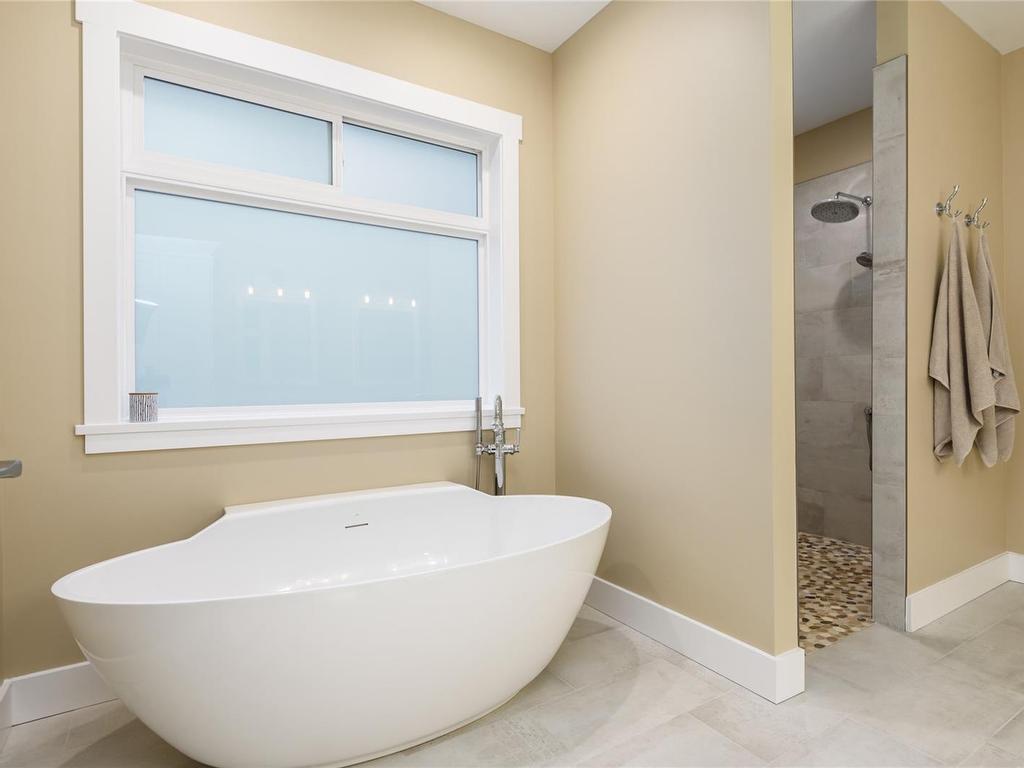 









8968


Henderson

Ave,
Black Creek,




BC
V9J 1A4

