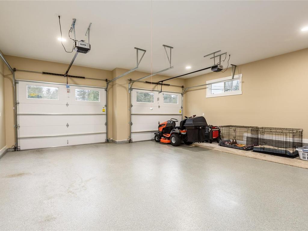 









8968


Henderson

Ave,
Black Creek,




BC
V9J 1A4

