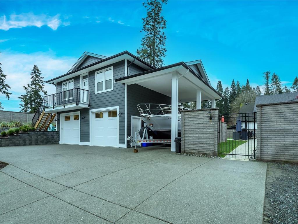 









8968


Henderson

Ave,
Black Creek,




BC
V9J 1A4

