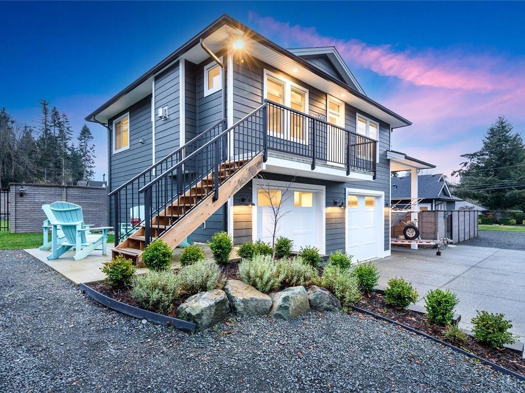 









8968


Henderson

Ave,
Black Creek,




BC
V9J 1A4

