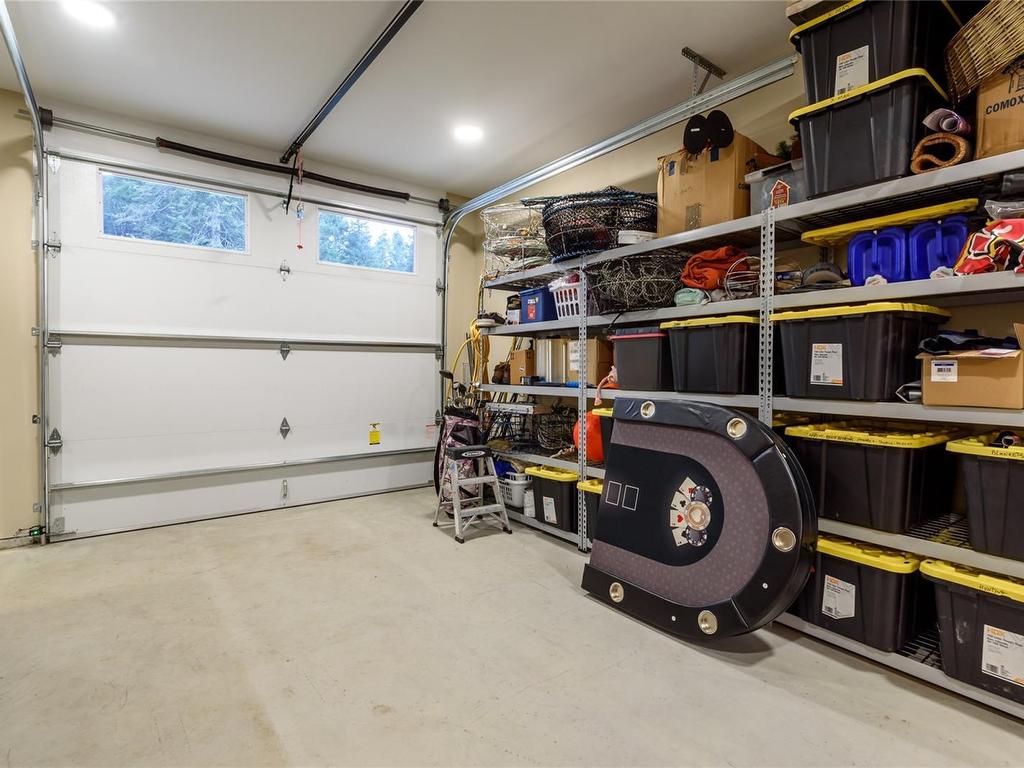









8968


Henderson

Ave,
Black Creek,




BC
V9J 1A4

